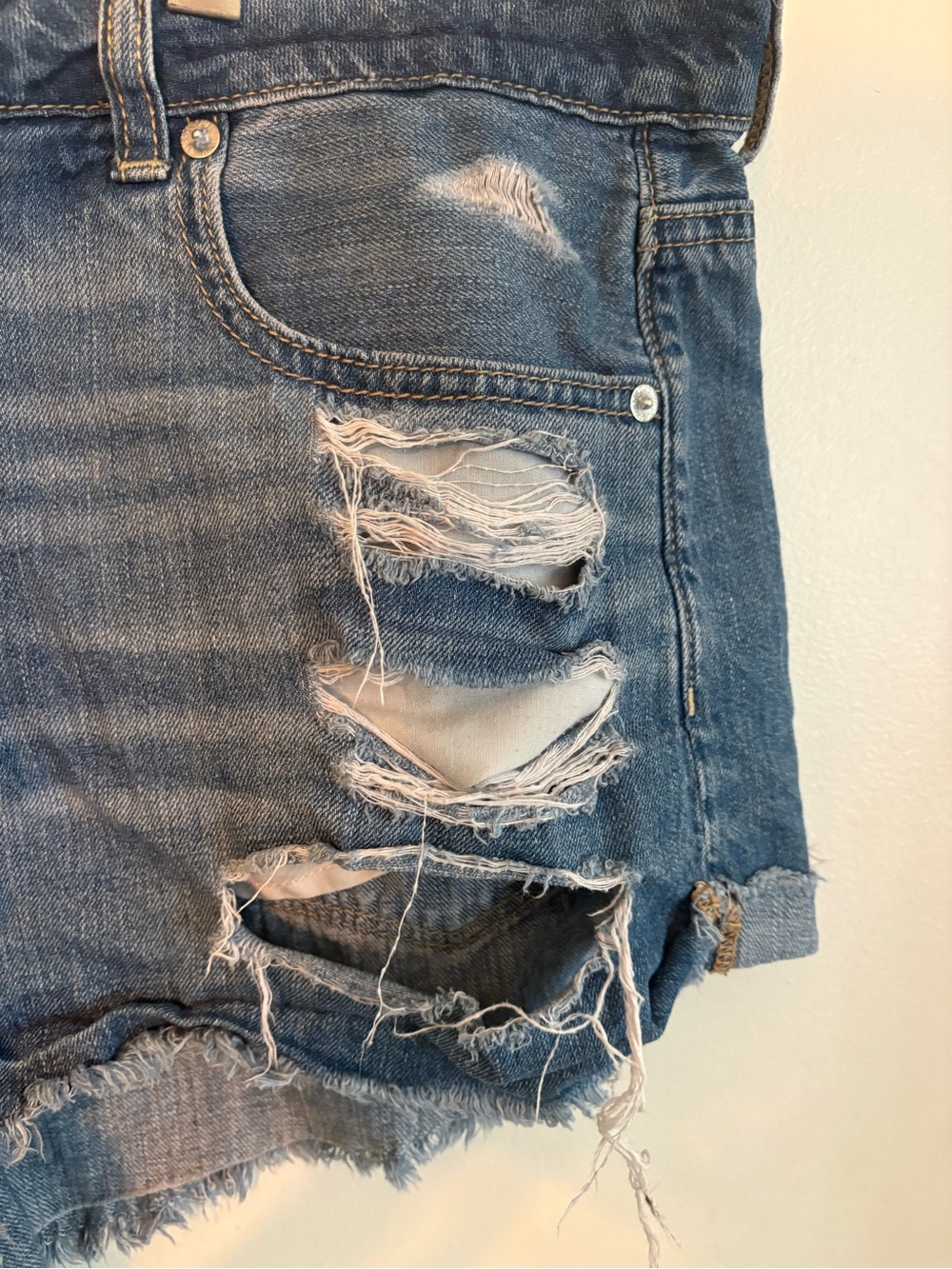 AE denim shorts - Picture 2 of 9